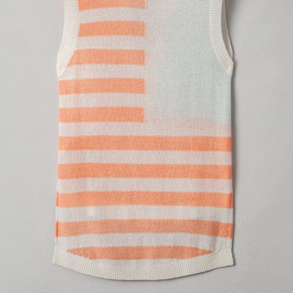 B270 Beige USA Flag Notched Neckline Loose Knit Vest - Picture 10 of 15